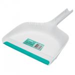 plastic dustpan